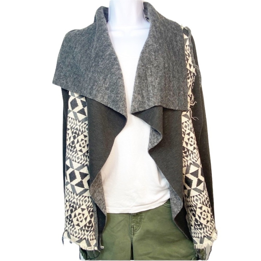 ANAMA ANTHROPOLGIE Waterfall Front Geometric Aztec Tribal Pattern Jacket Sweater